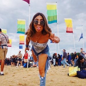 Meet your Posher, Adriana